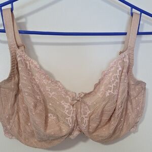 Chantelle Lace Underwire Bra - Soft Pink